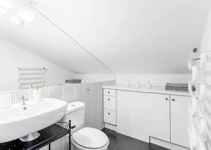 Chill K15 Two Floor House *