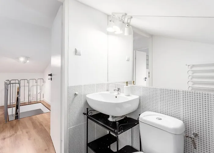 Chill K15 Two Floor House *